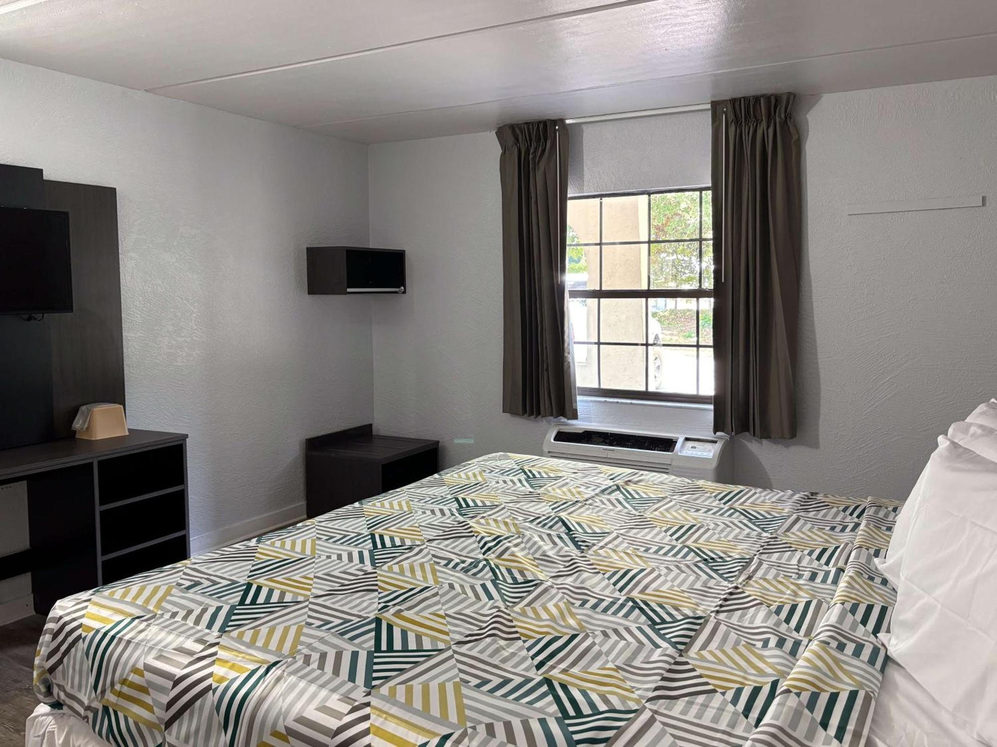Motel 6 Tallahassee, Fl North Monroe Ngoại thất bức ảnh