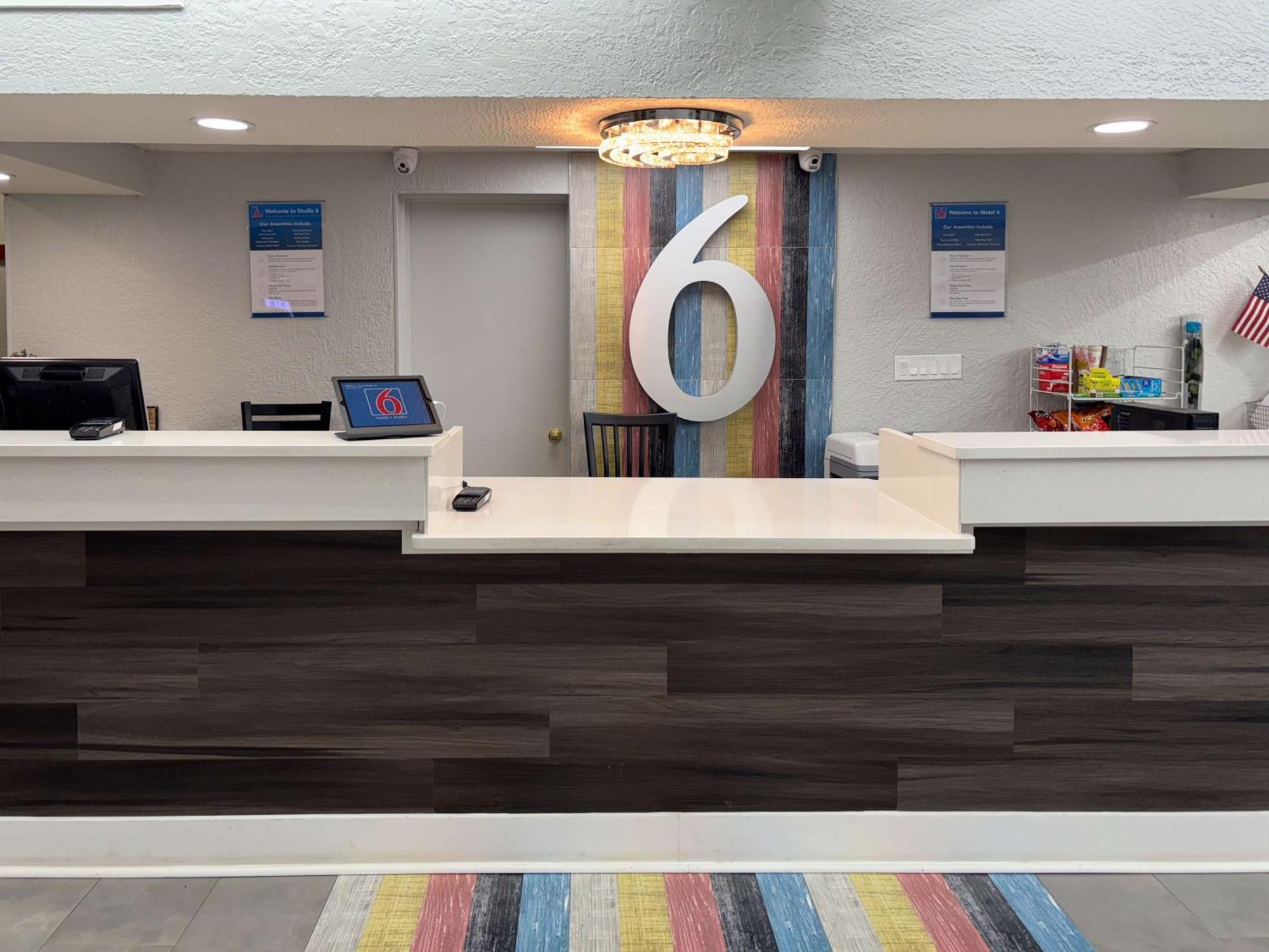 Motel 6 Tallahassee, Fl North Monroe Ngoại thất bức ảnh