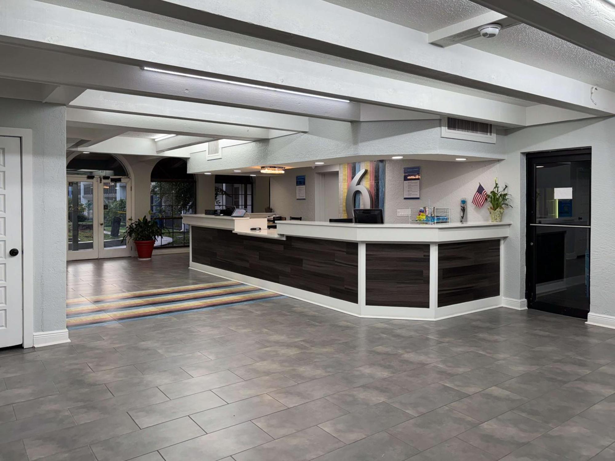 Motel 6 Tallahassee, Fl North Monroe Ngoại thất bức ảnh